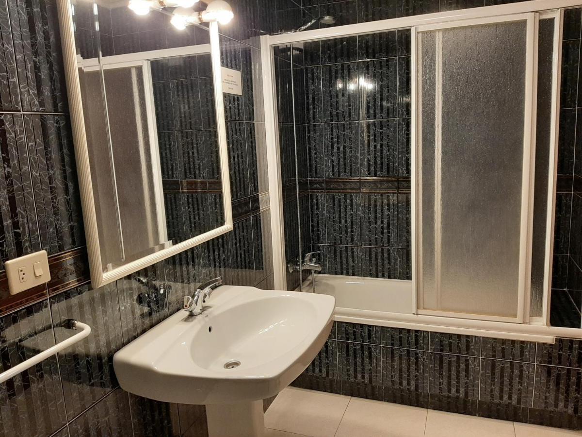 Habitaciones Vistamar Рибадео Екстериор снимка